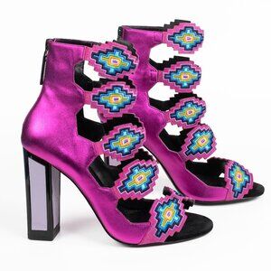 Kat Maconie Thea Metallic Fuchsia Pink Leather Embroidered Aztec Sandals sz 8